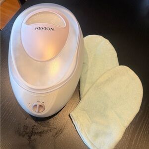 Revlon White and Pink Facial Steamer with Green Mitts